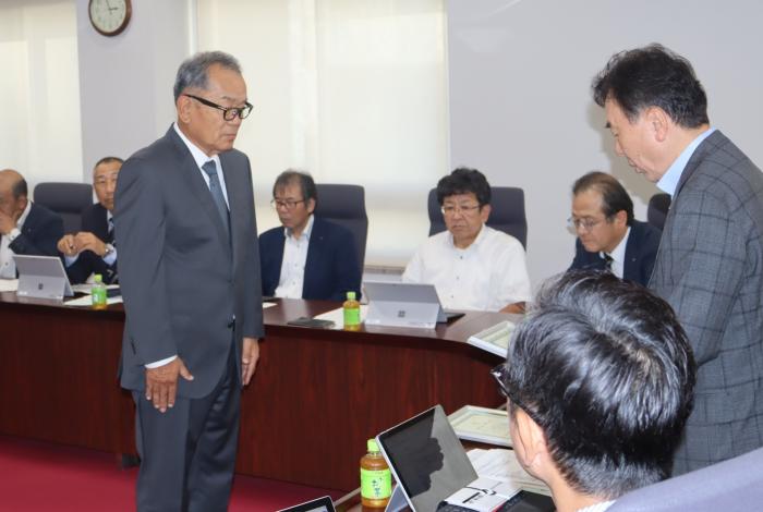 組合員証授与　　　　　　　　　　　　　　　　　　　　　　　　　　　　　　㈱長谷基業　代表者長谷基宏様