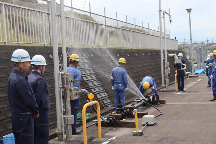 下水道直結式仮設トイレ組立